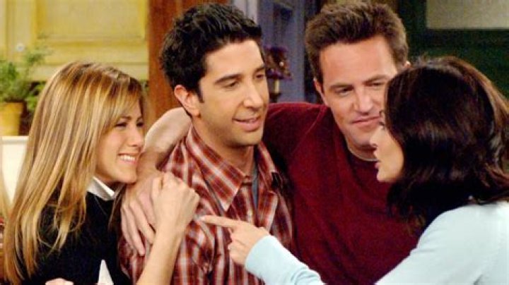 'Friends' stars Jennifer Aniston, David Schwimmer reunite in Super Bowl ad