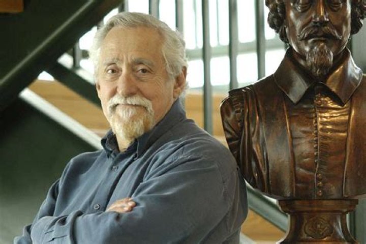 'Men in Black,' 'Field of Dreams' actor Mike Nussbaum dead at 99