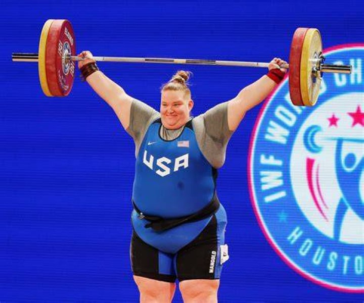 198-pound woman powerlifter makes a muscular comeback