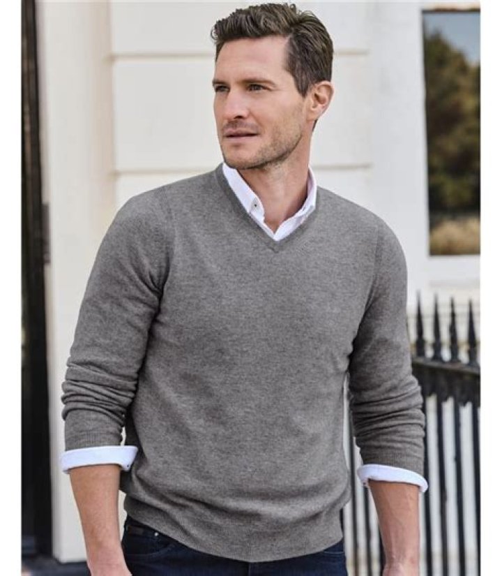 22 best men's cashmere sweaters for luxurious comfort in 2023