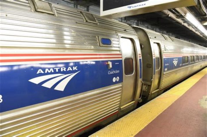 Amtrak service suspended from New York to Boston, New Haven