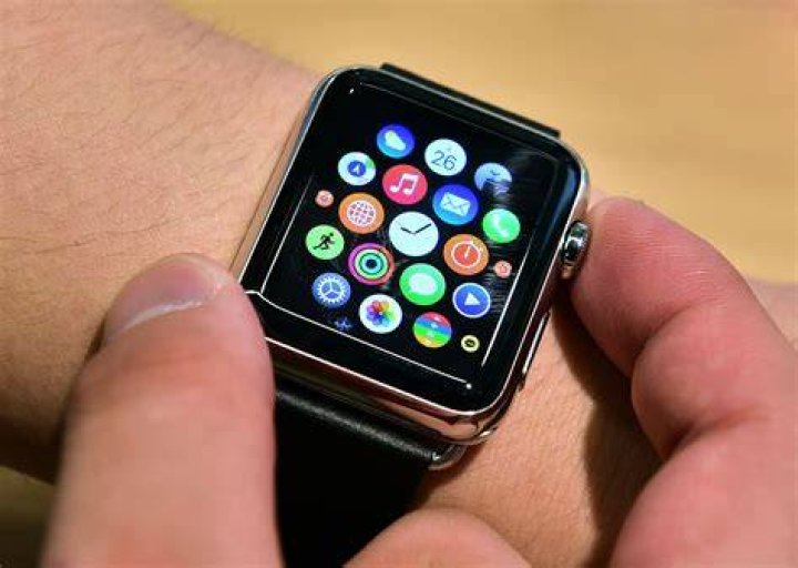 Apple Watch to monitor blood glucose and pressure, sleep apnea signs: report