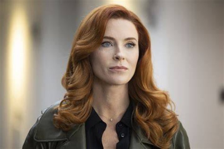 Bridget Regan dishes on new Southern gothic drama 'Paradise Lost'