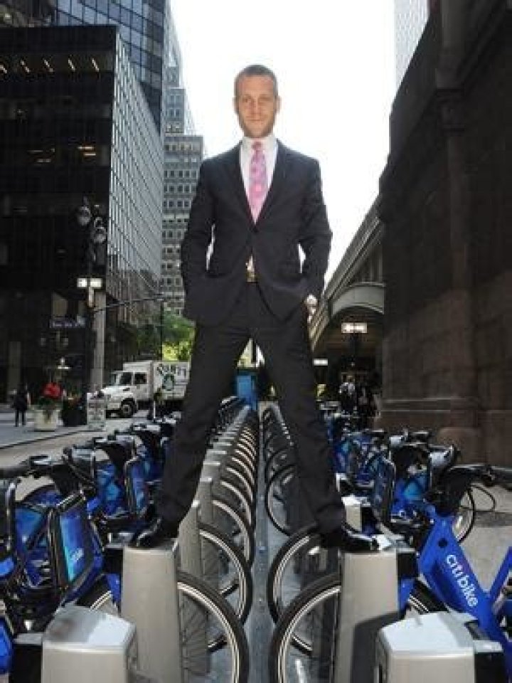 City moves Citi Bike stations from richest areas while letting other contested racks stay
