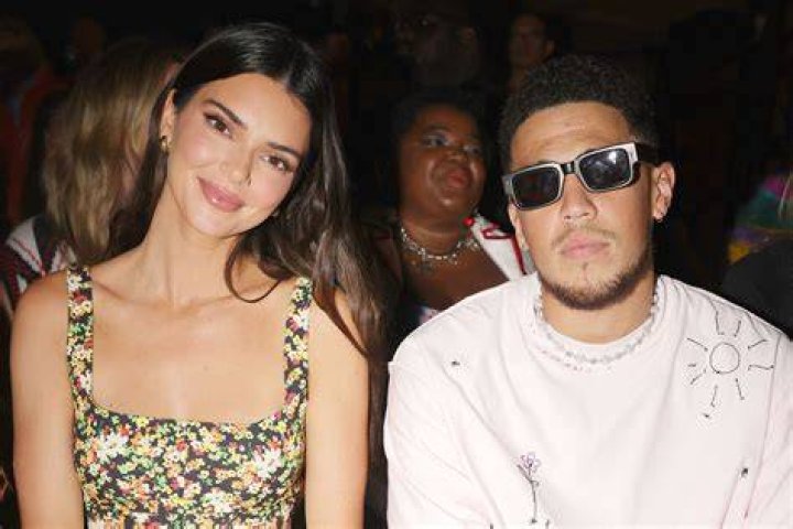 Kendall Jenner has a Russian manicure — but maybe you shouldn't