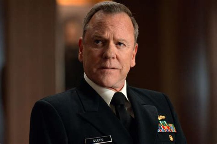Kiefer Sutherland powers 'The Caine Mutiny Court-Martial'
