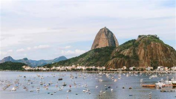 Lavish 'C-section parties' are hot in Brazil