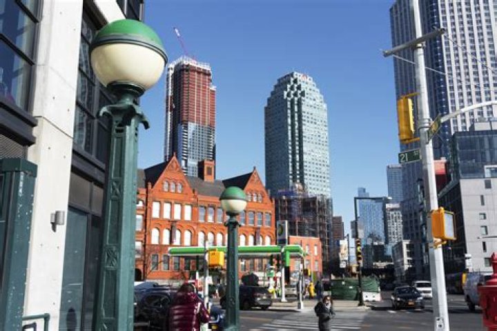 Long Island City is leading NYC's post-COVID comeback: business honcho