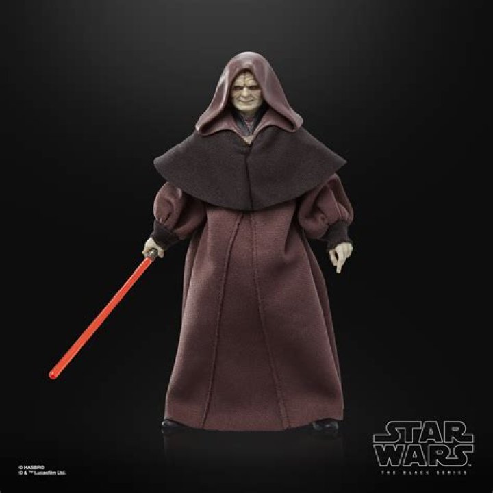 Lost 'Star Wars' Darth Sidious toy found on grandma's altar
