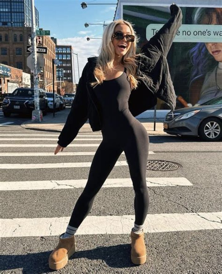LSU's Olivia Dunne shares new pics from NYC following AI drama