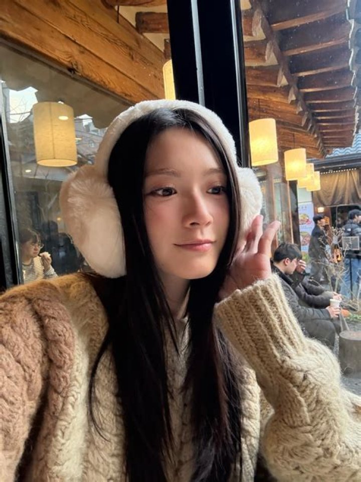 Men aren't buying the women in their lives Christmas presents, disturbing TikTok trend reveals
