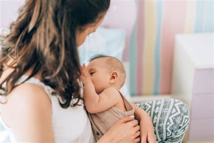 Mom catches friend breastfeeding her baby twice