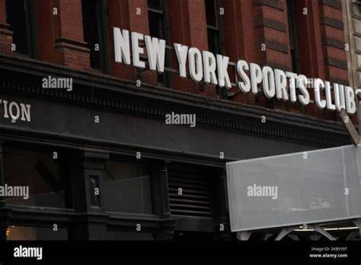 New York Sports Club employees sue over working conditions