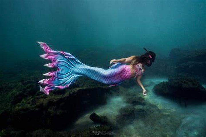 Real-life 'mermaid' can hold her breath underwater for four minutes