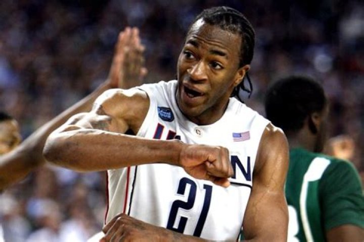 Stanley Robinson, former UConn hoops star, dead at 32