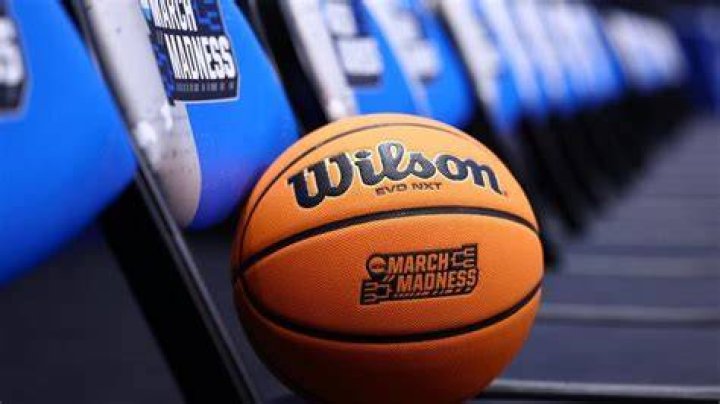 The top 10 March Madness teams of all time, ranked