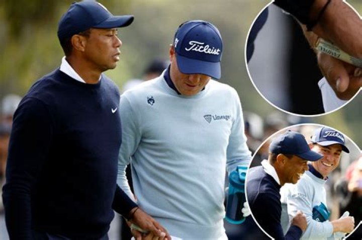 Tiger Woods slips Justin Thomas a tampon at Genesis Open