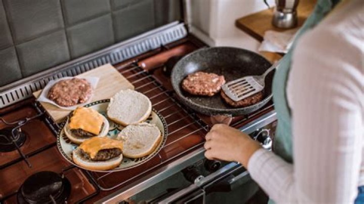 Woman sues Aldi over ‘exploding’ turkey burger